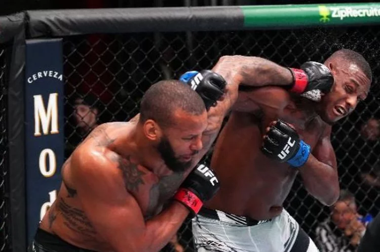 Hasil UFC Vegas 59 - Jamahal Hill Menang KO Ronde 4 atas Thiago Santos - Bolasport.com