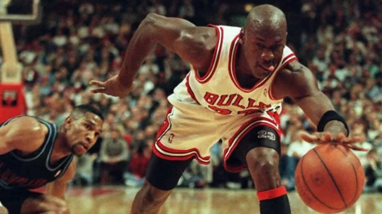 Capai Rp73,9 M, Jersey Michael Jordan di Final NBA 1998 Siap Dilelang September