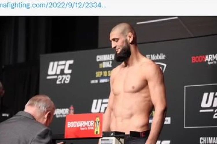 Orang Ini Mengaku Bikin Khamzat Chimaev Gagal Penuhi Standar Berat Badan di UFC 279 - Bolasport.com